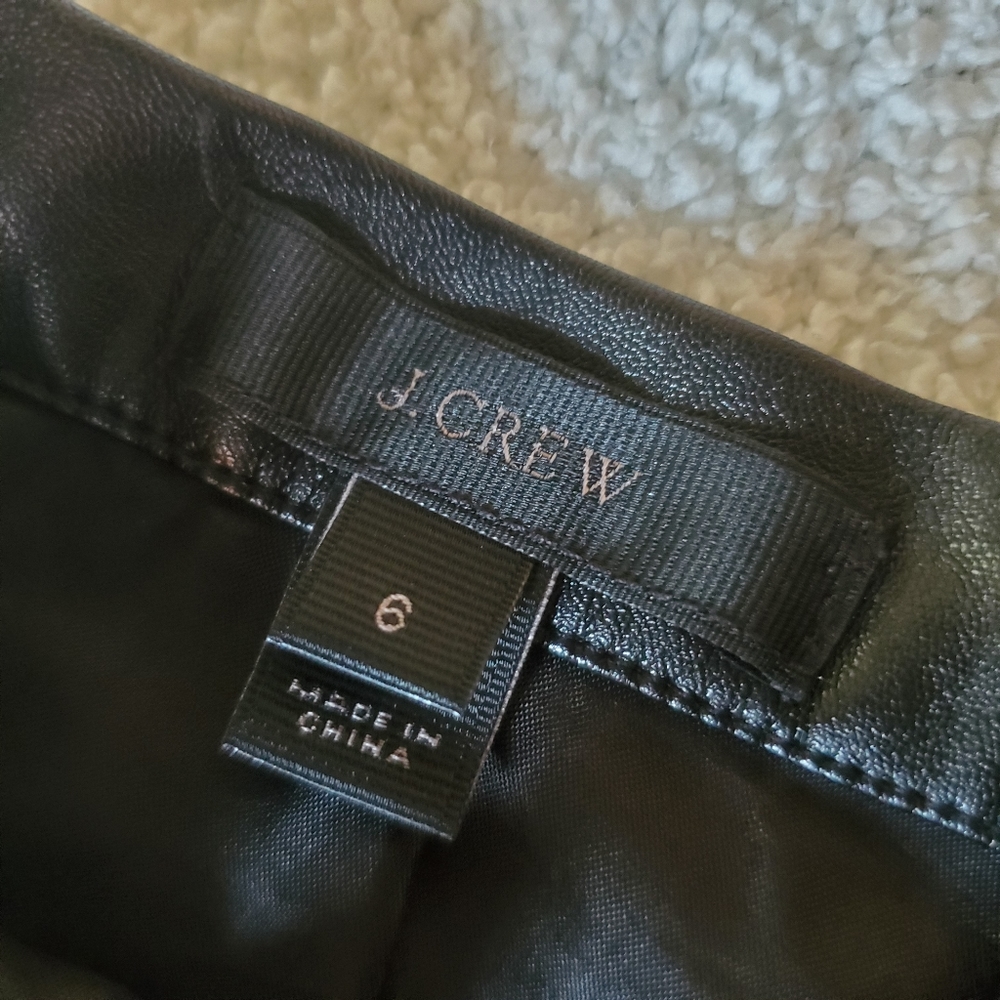 SOLD jcrew size 6 faux black leather pleated mini skirt - Picture 8 of 10